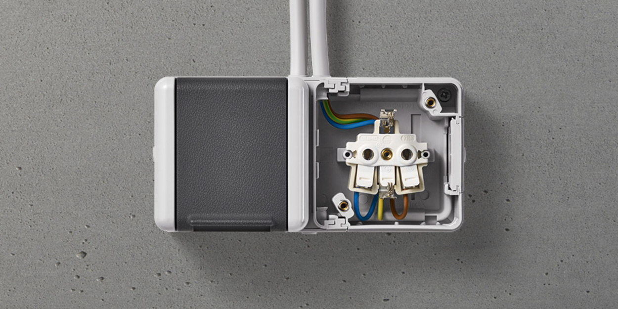 Doppelsteckdose mit Trennsteg bei VP-Elektro GmbH in Colditz OT Sermuth